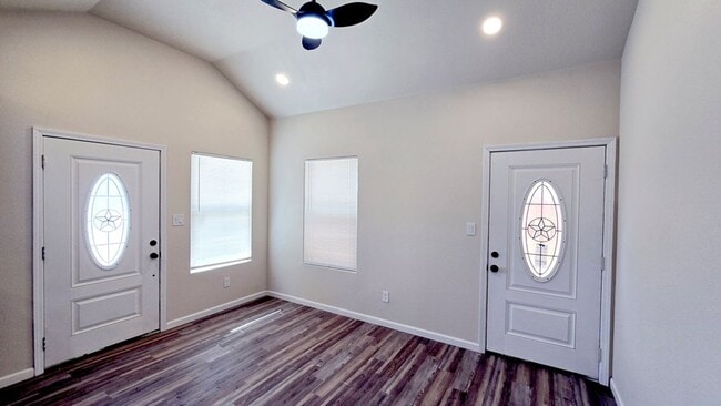 Photo - 1012 N Eva Ave