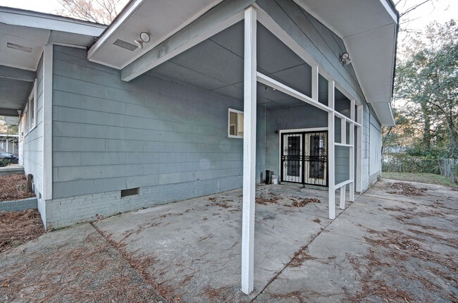 Photo - 4240 Azalea Dr