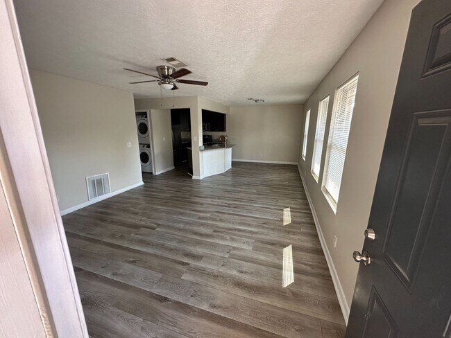 Photo - Winder Villas Apartments