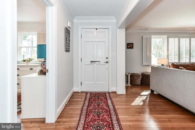 Photo - 3061 N Oakland St