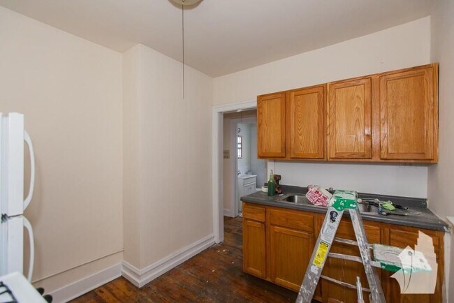 Photo - 2944 N Albany Ave