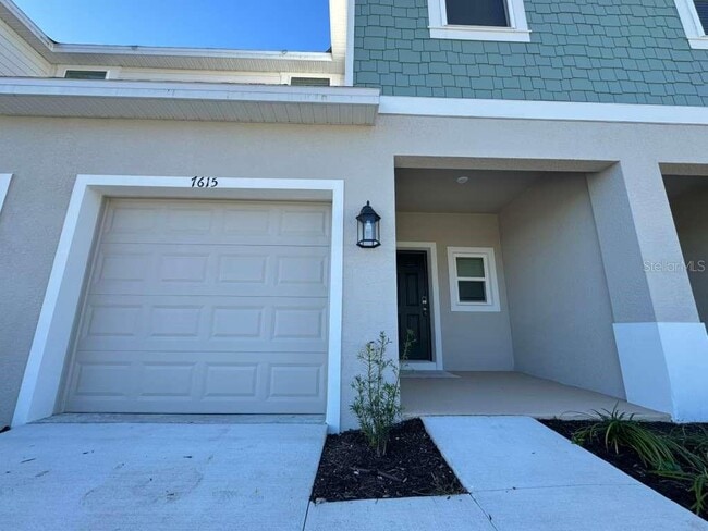 Photo - 7615 WATERSCAPE Dr