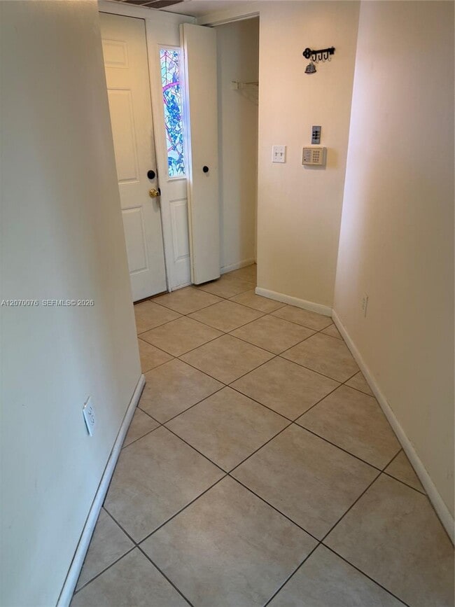 Photo - 2255 SE 27th Dr Unidad 102-E