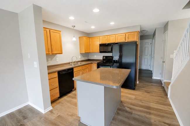 Photo - 2 Bedroom Townhome off West Circle Drive
