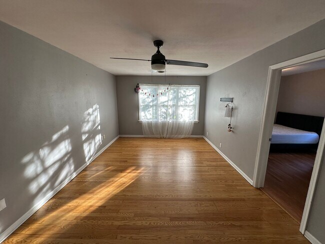 Photo - 1505-1505A S 3rd St. (Duplex) Unit 1505A - Upper