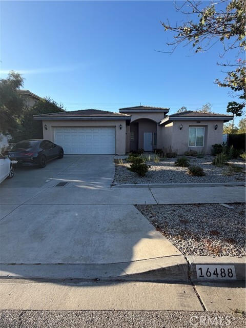 Photo - 16488 Pine Forest St