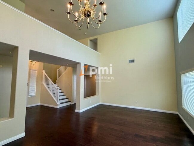 Photo - 732 Antiquity Dr