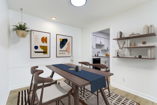 Plano de planta B3 2 habitaciones x 2 baños Comedor - ReNew on Cantrell