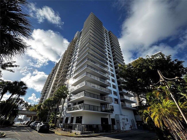 Photo - 18151 NE 31st Ct Unit 103