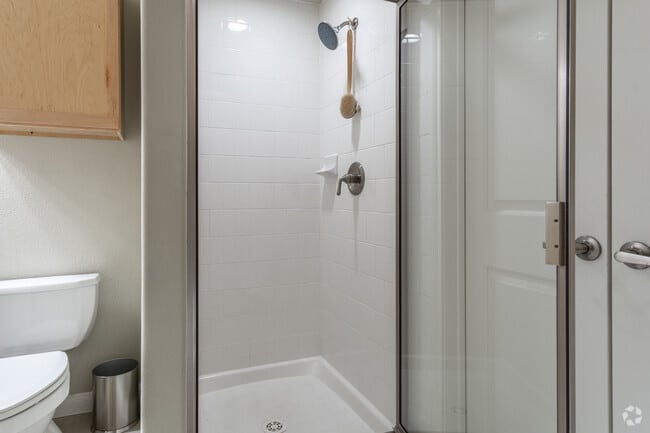 Ducha vertical - Villas At Rollingbrook