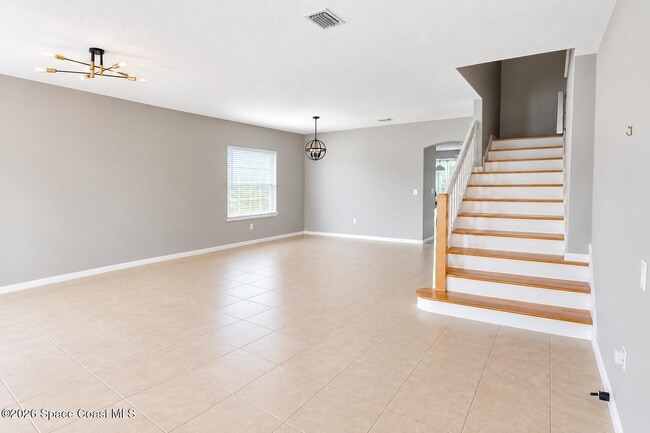 Photo - 781 Glen Abbey Way