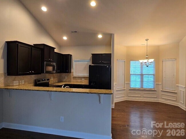 Photo - 7231 Kenyon Dr