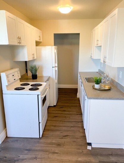 Rosewood Place Apartments - Rosewood Place Apartments