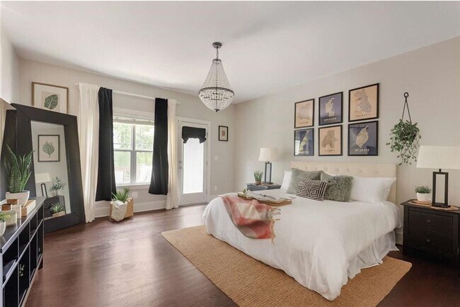 Photo - 1278 Wylie St SE