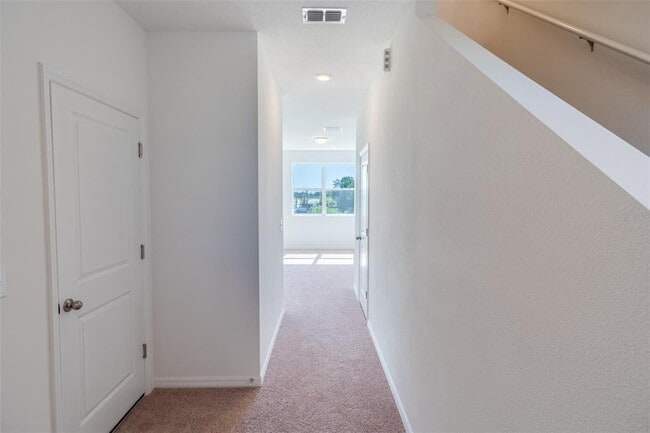 Photo - 394 Madison Dr