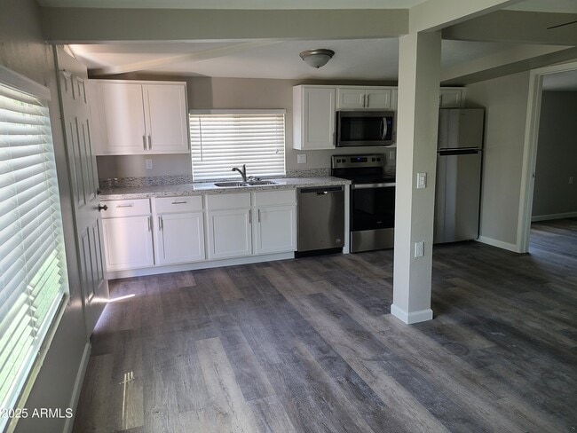 Photo - 1222 E Diamond St Apartment Unit 2