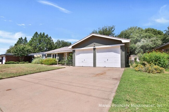 Photo - 4818 73rd St