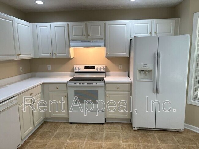Photo - 185 Weatherstone Dr