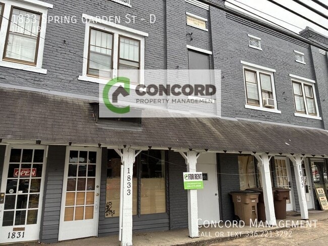 Building Photo - 1833 Spring Garden St Unit D