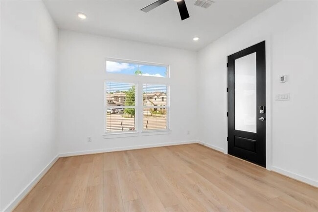 Photo - 8294 Boundary Waters Dr