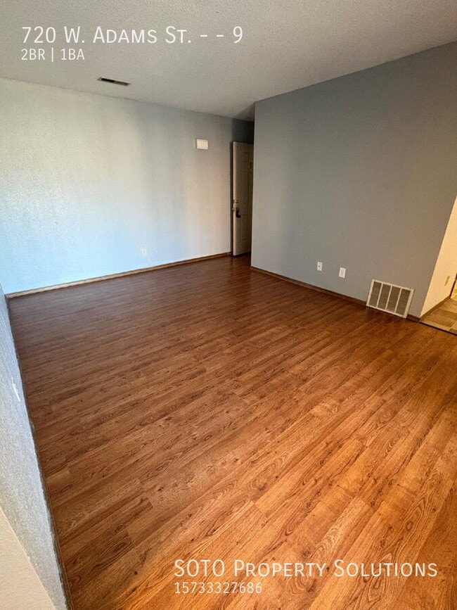 Photo - 720 W Adams St Unit 9