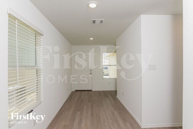 Photo - 10222 Devon Wheel St