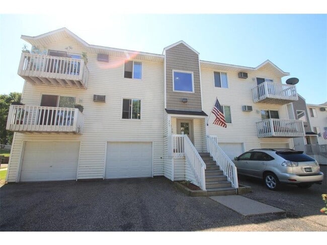 Building Photo - 949 Wescott Trail Unit 104