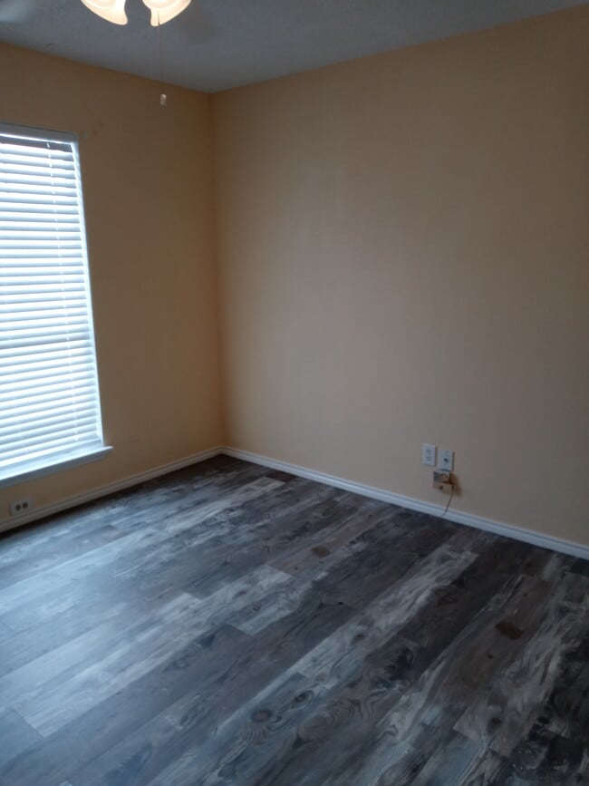 Photo - 6702 Everhart Rd Unit A 107