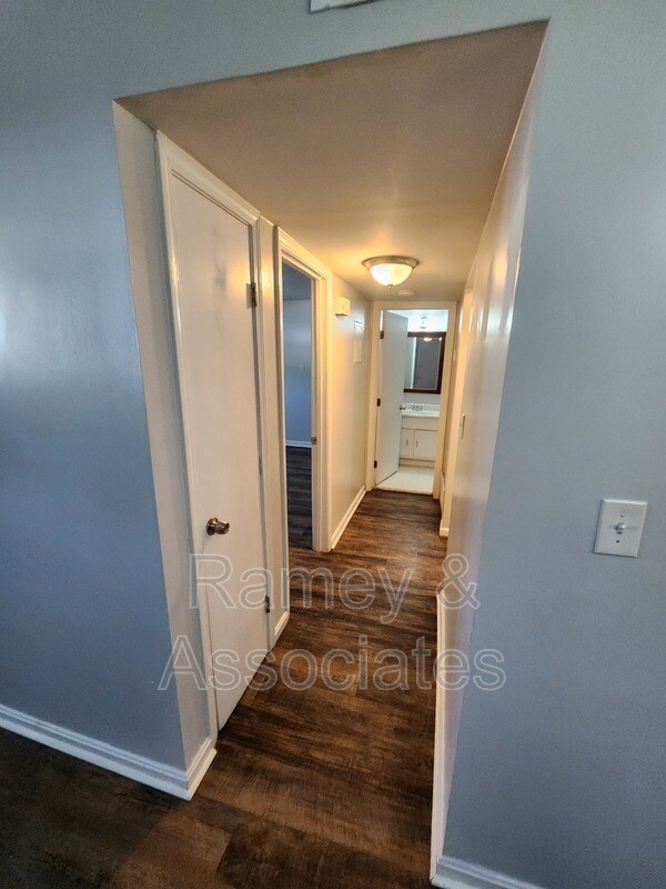 Photo - 1300 Oakwood Ave Unit 1