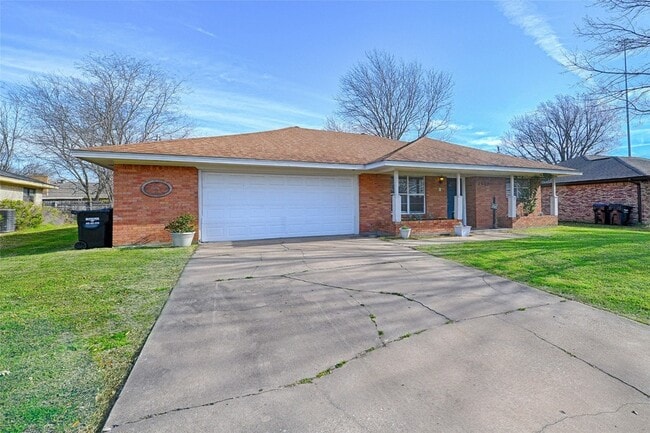 Photo - 2504 Burnett Dr
