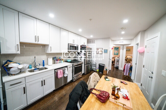 Photo - 33 Wigglesworth St Unit 3