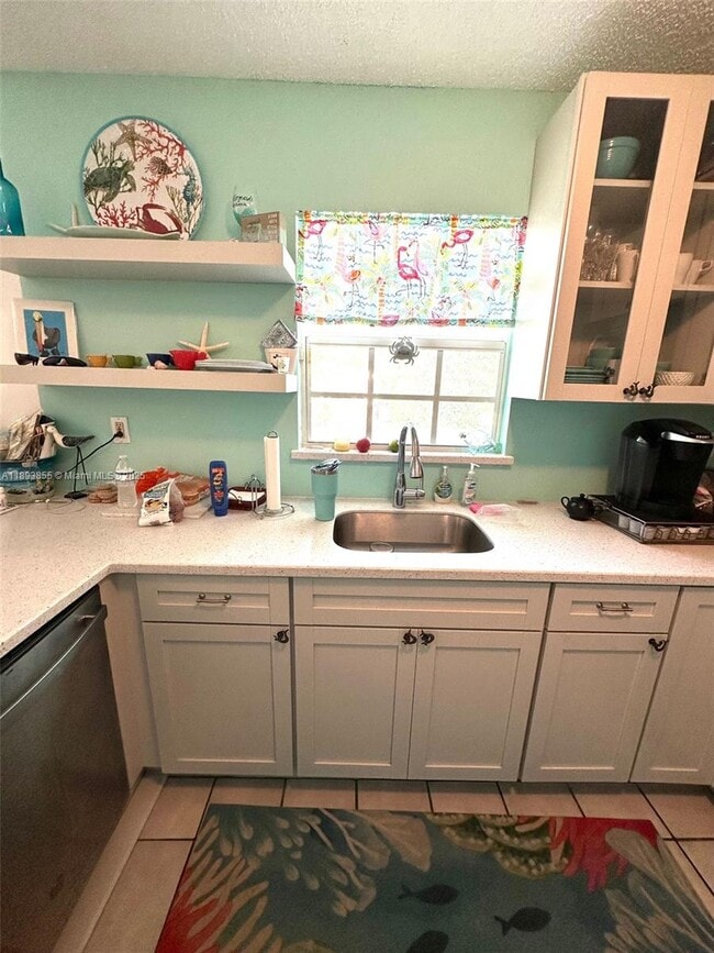 Photo - 410 Mahogany Ave