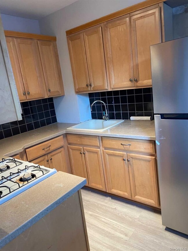 Photo - 9 Gilmore Blvd S