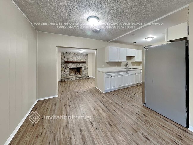 Photo - 4972 SW 4th St