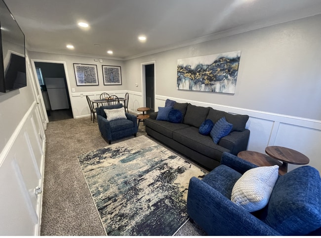 Building Photo - 627 N 41st St Unit 1