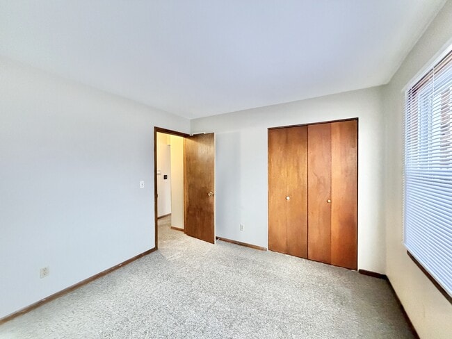 Photo - 1922 N Randall Ave Unit 5