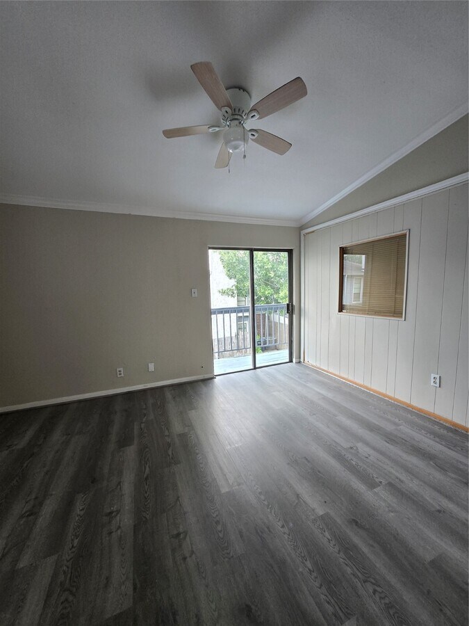 Photo - 9550 Deering Dr Unit 408