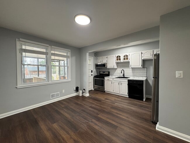 Building Photo - 3465 McShane Way