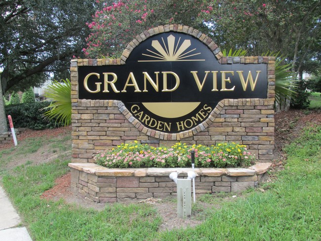 Sign north 0816.JPG - Grand View Garden Homes