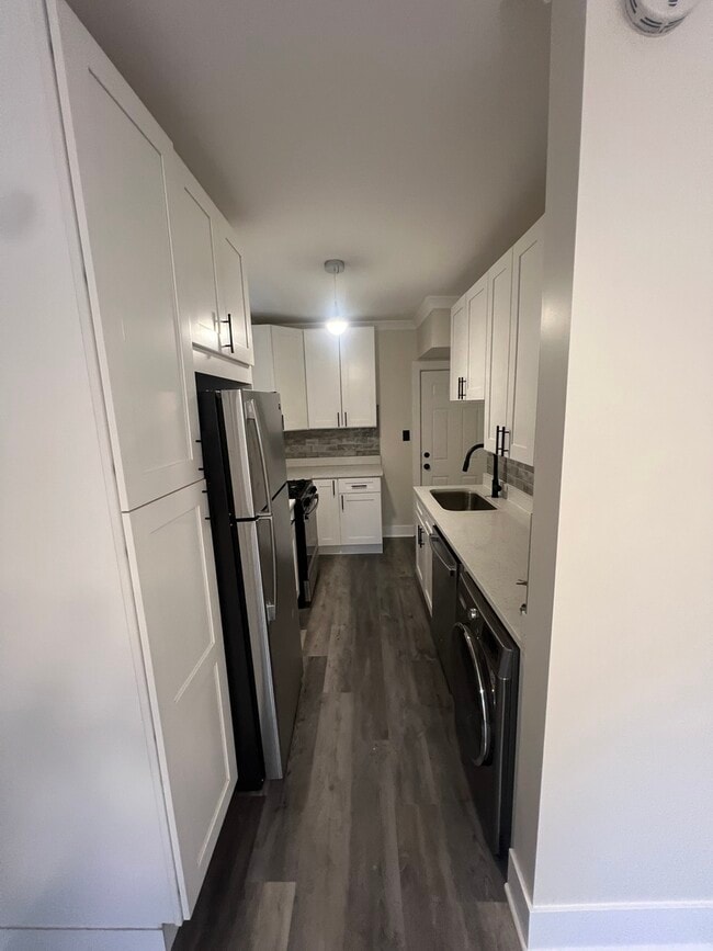 Photo - 3839 N Greenview Ave Unit GDN