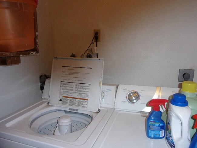 Photo - Single level pet friendly home