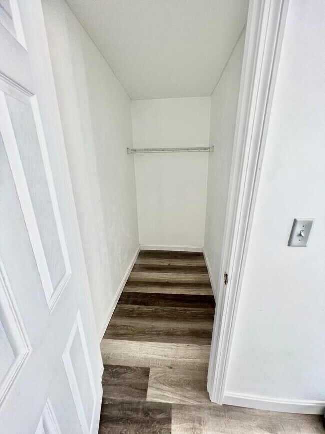 Photo - Brookside Unit B