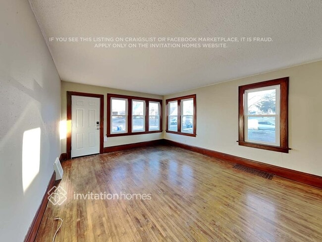 Photo - 2200 Margaret St