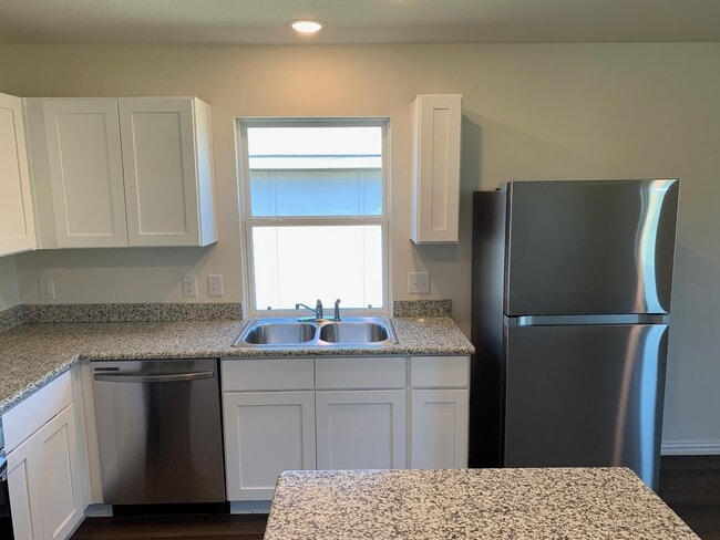 Photo - 413 E Hull St