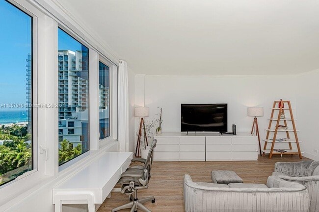 Photo - 2301 Collins Ave Unit 842