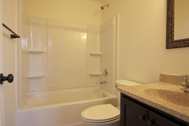 Photo - 235 Buckeye St Unit 3