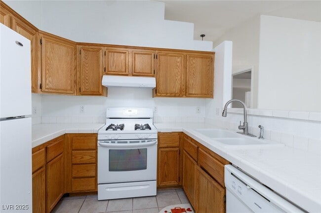 Photo - 2110 Los Feliz St Unit 2034