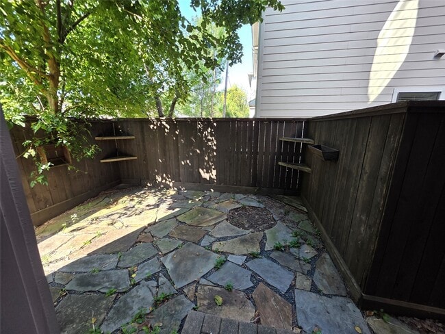 Photo - 4315 Schuler St