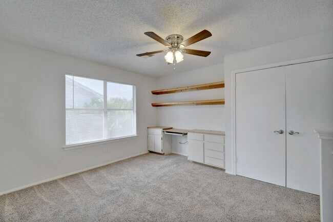 Photo - 1609 Lantern Light Dr