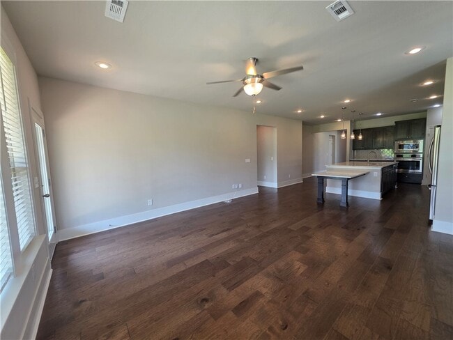 Photo - 616 Mill Pond Wy
